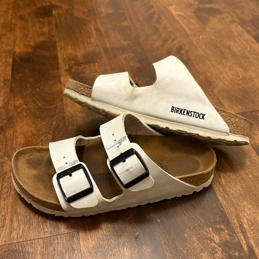 Birkenstock Kids White Sandals with Black Buckles